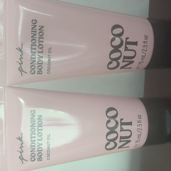 New Victoria Secret Coconut Body Lotion X2 - Picture 2 of 4